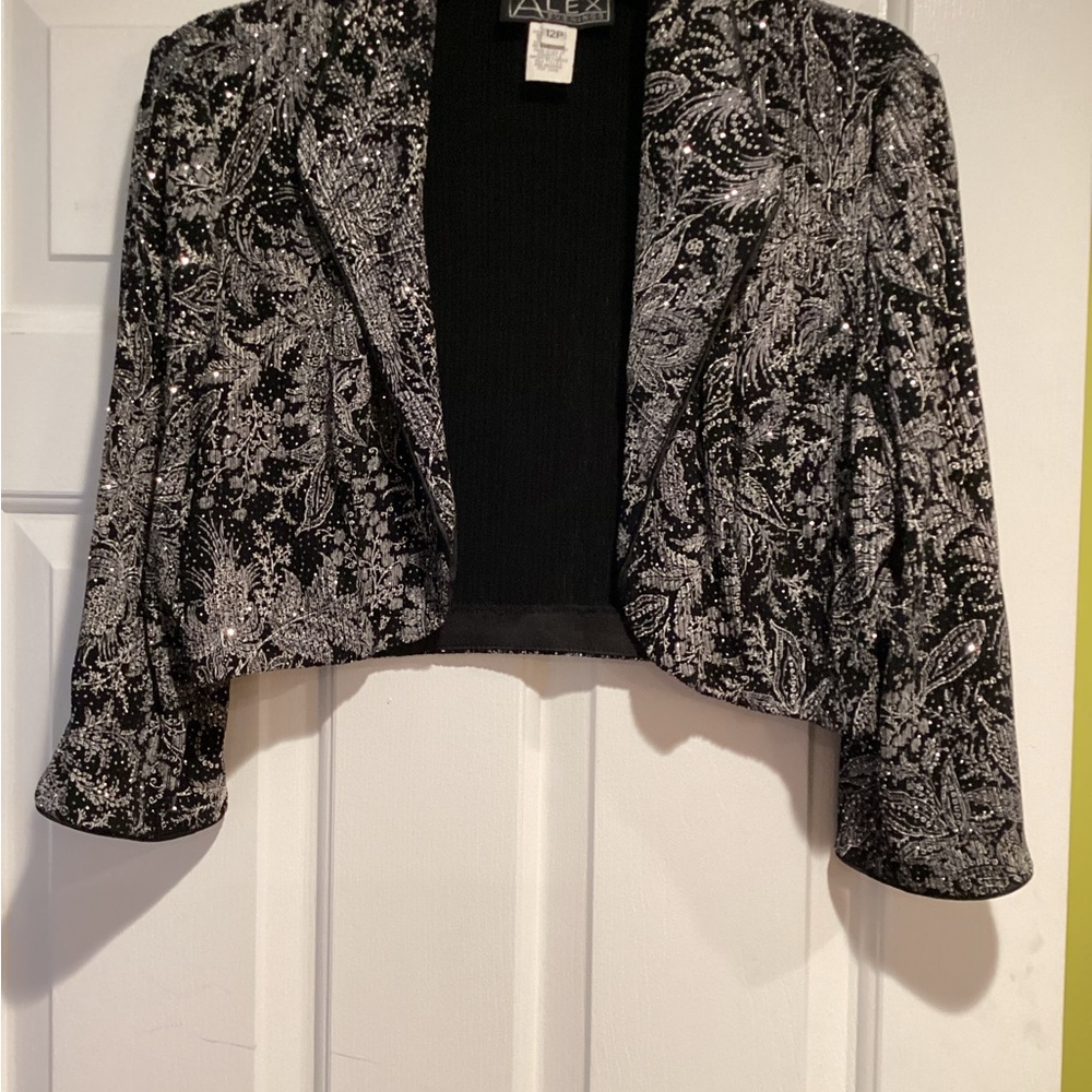 Crop Sequence Jacket - Picture 2 of 6